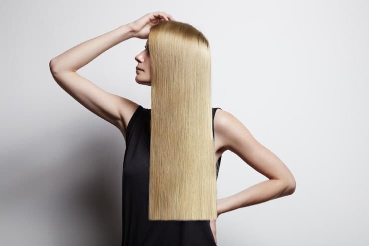 blond woman showing ideal hair 633478 152 Владислав Жаденов. •амбасадор TERMIX✂️Перукар-технолог, колорист в Одесі